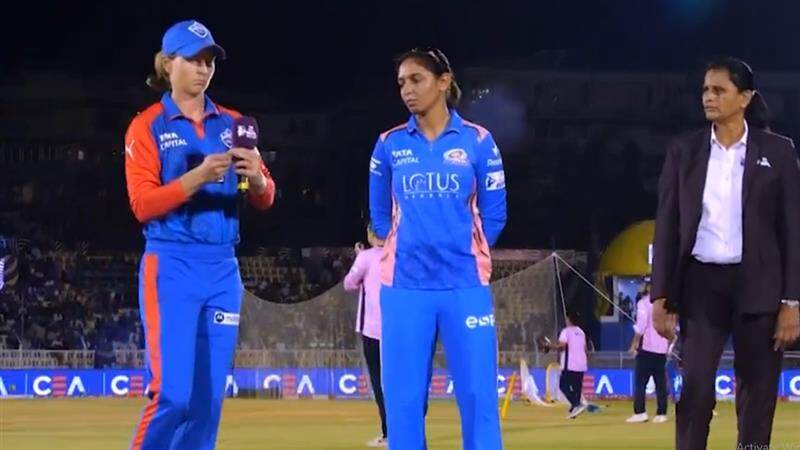 DC Vs MI WPL 2025: பெண்கள் பிரீமியர் 2025: டெல்லி Vs மும்பை.. டாஸ் வென்று டெல்லி பௌலிங்.!