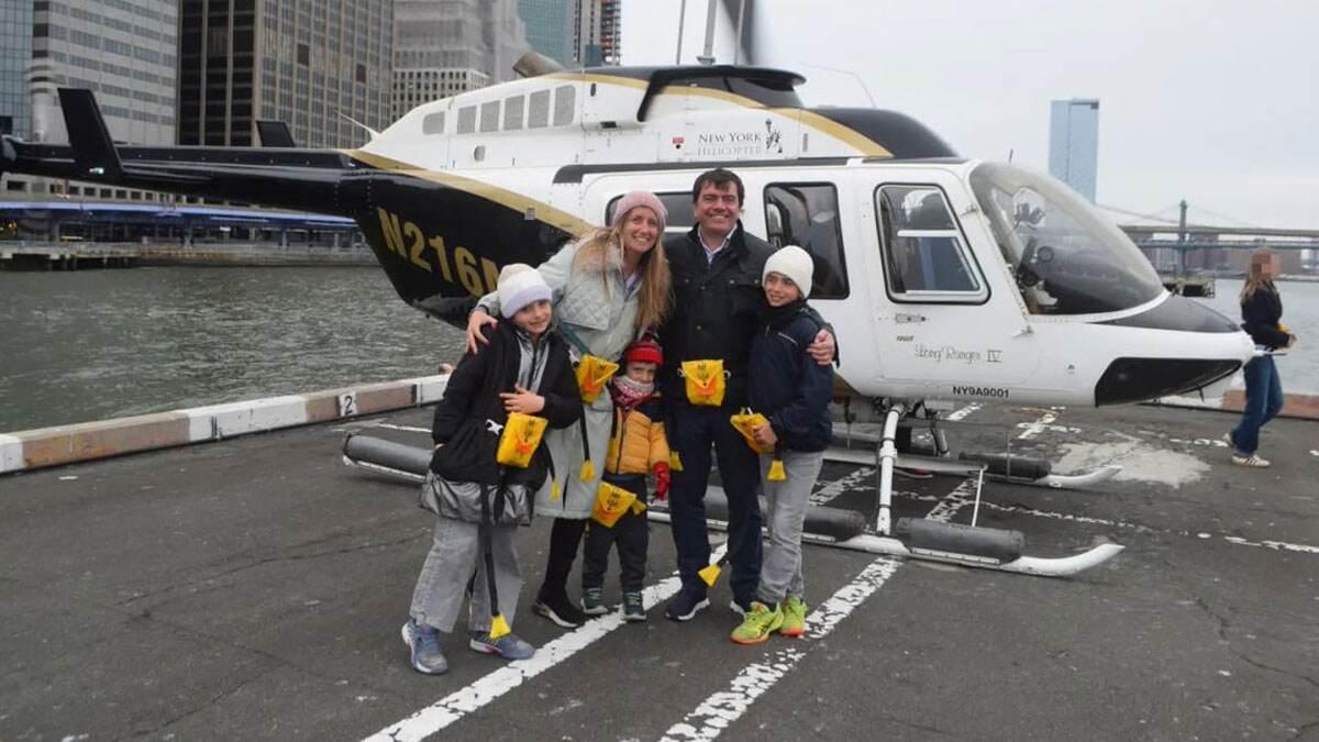 Helicopter Crash: ஹெலிகாப்டர் ஆற்றில் விழுந்து விபத்து; 3 குழந்தைகள் உட்பட 6 பேர் பரிதாப பலி..!