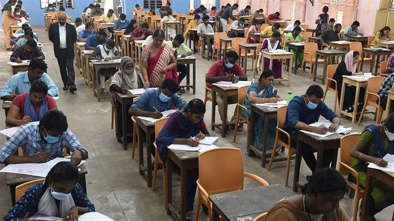 TNPSC Group 1 Exam Date 2025: டிஎன்பிஎஸ்சி குரூப் 1, 1ஏ தேர்வுகளுக்கான அறிவிப்பு வெளியீடு.. முழு விவரம் உள்ளே..!