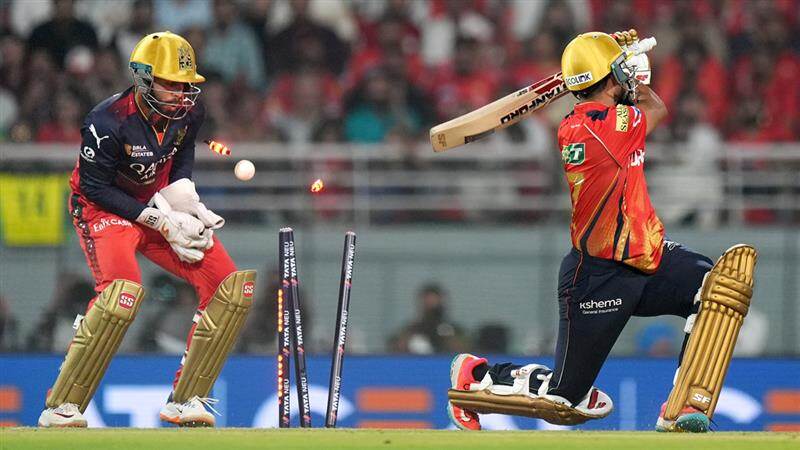 PBKS Vs RCB Qualifier 1: 101 ரன்களுக்கு சுருண்ட பஞ்சாப் கிங்ஸ்.. ஆர்சிபி அபார பந்துவீச்சு..!