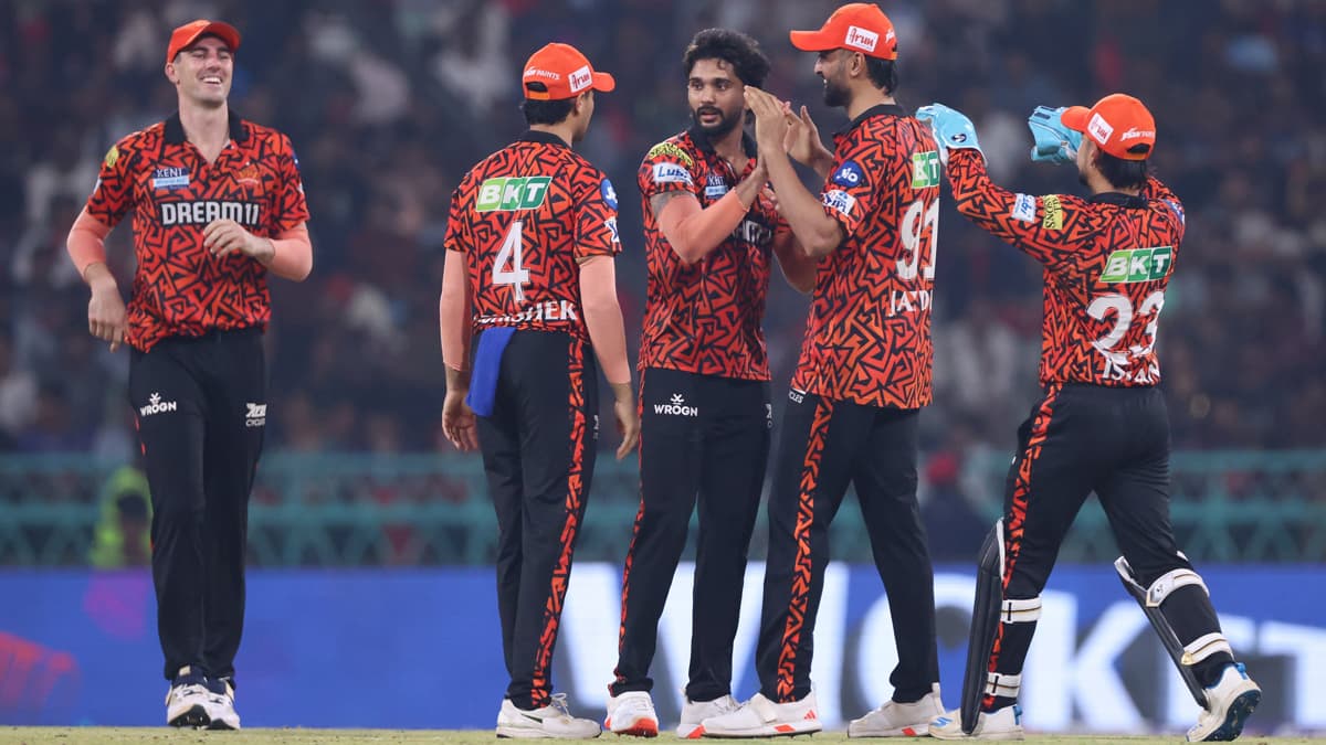 RCB Vs SRH: இறுதி கட்டத்தில் சொதப்பிய ஆர்சிபி.. 42 ரன்கள் வித்தியாசத்தில் ஹைதராபாத் அபார வெற்றி..!