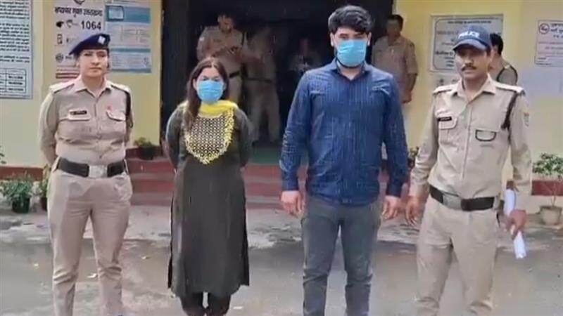 காரில் வைத்து 13 வயது சிறுமியை சீரழித்த கயவன்.. உடந்தையாக தாய்.. பதறவைக்கும் சம்பவம்.!