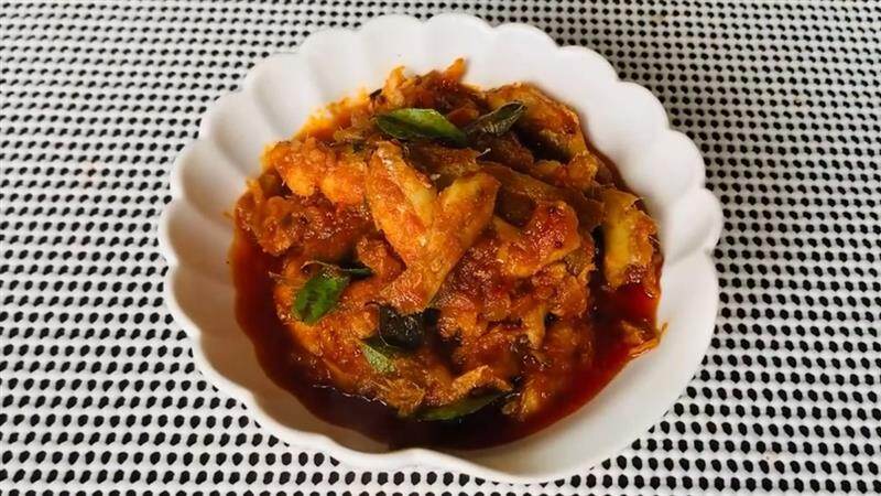 Nethili Meen Thokku: நாவூற வைக்கும் நெத்திலி மீன் தொக்கு.. பாட்டி ஸ்டைல் கிராமத்து அமிர்தம்.. இப்படி செய்து அசத்துங்க.!