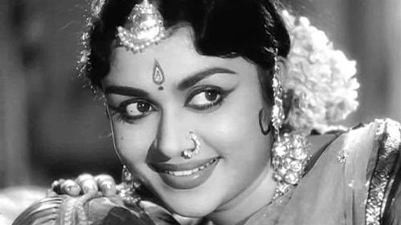 B Saroja Devi: பழம்பெரும் நடிகை 'கன்னடத்து பைங்கிளி' சரோஜா தேவி மறைந்தார்.. கண்ணீரில் திரையுலகம்.!