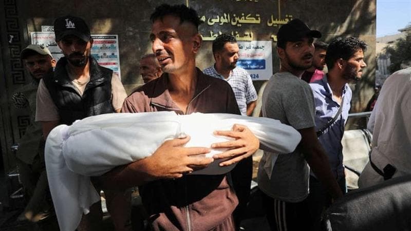 Israel Gaza War: பள்ளி, மருத்துவமனையில் குண்டுவீச்சு.. 85 பேரின் உயிரைப்பறித்த பயங்கரம்.. கொத்துக்கொத்தாக மடியும் மக்கள்.!