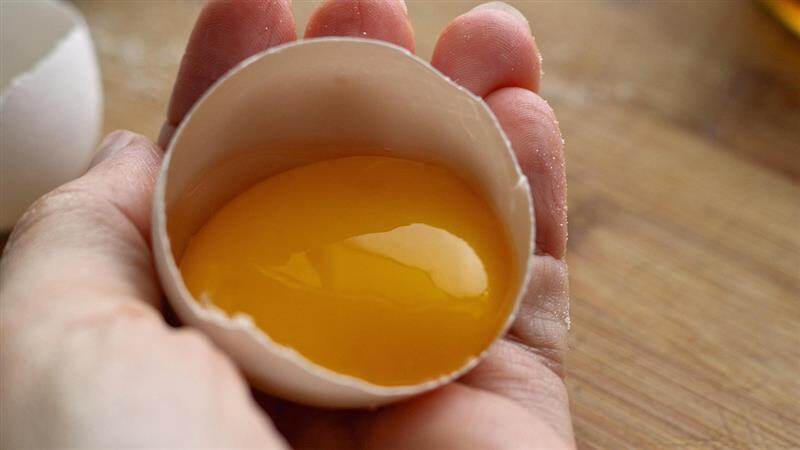 Health Tips: முட்டையை பச்சையா சாப்பிடுறீங்களா?.. உங்களுக்கு தான் இந்த எச்சரிக்கை செய்தி.!