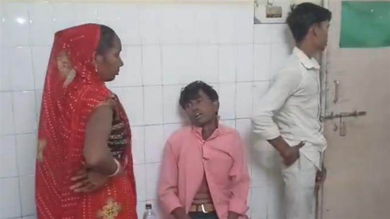 Trending Video: மதுபோதையில் பாம்பை நூடுல்ஸ் போல கடித்து தின்ற இளைஞர்.. பதறவைக்கும் சம்பவம்.!