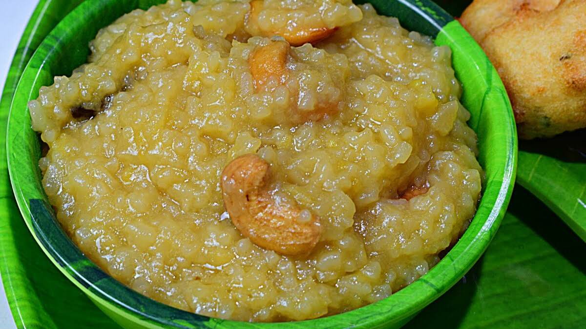 Sakkarai Pongal: தித்திக்கும் சுவையில் சர்க்கரை பொங்கல் செய்வது எப்படி..? அசத்தல் டிப்ஸ் இதோ..!