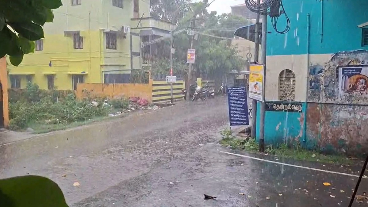 வானிலை: விருதுநகர், தேனி உட்பட 4 மாவட்டங்களில் காலை 10 மணிவரை மழை.. இன்றைய வானிலை நிலவரம் இதோ.!