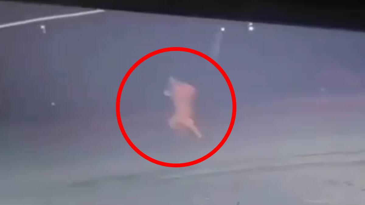 Shocking Video: வாய்பேச முடியாத இளம்பெண் துரத்திச்சென்று கூட்டுப்பாலியல் பலாத்காரம்.. பதறவைக்கும் சிசிடிவி காட்சிகள்.!