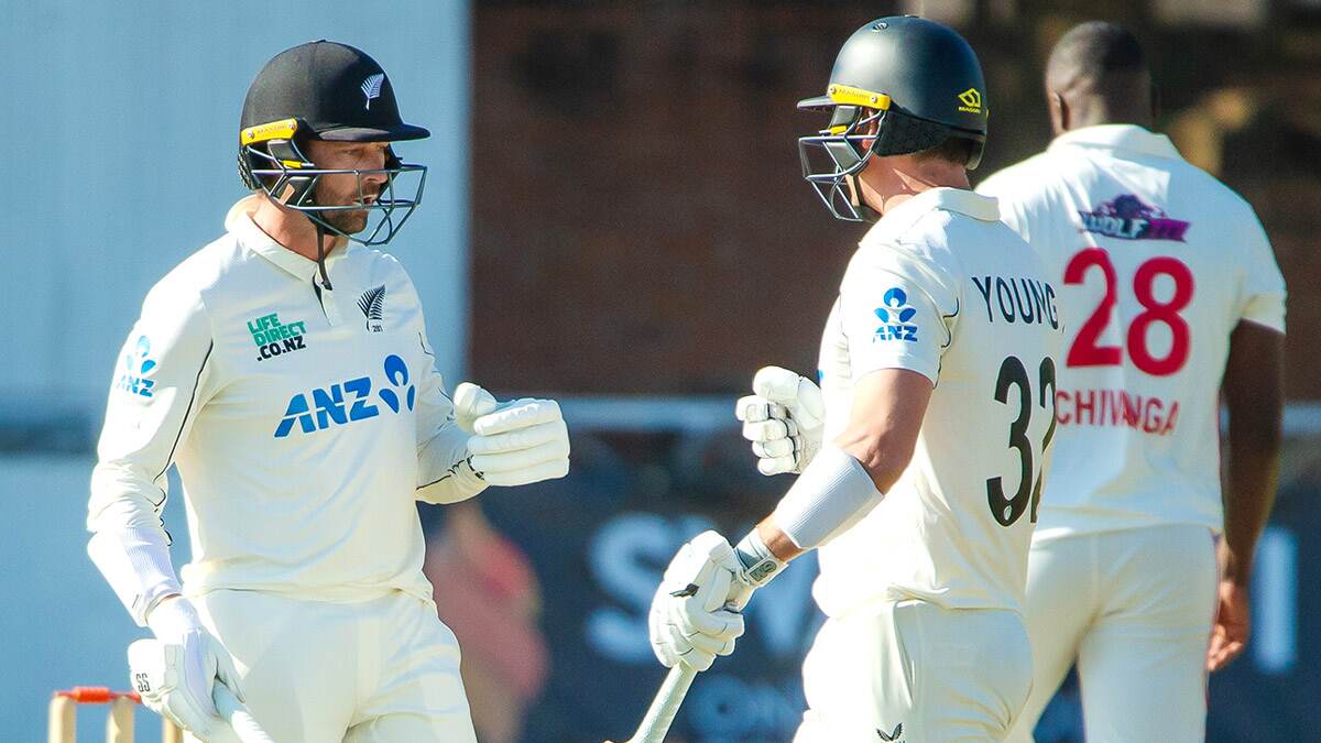 ZIM Vs NZ 2nd Test, Day 1: நியூசிலாந்து வலுவான தொடக்கம்.. வில் யங், கான்வே அரைசதம் விளாசல்..!