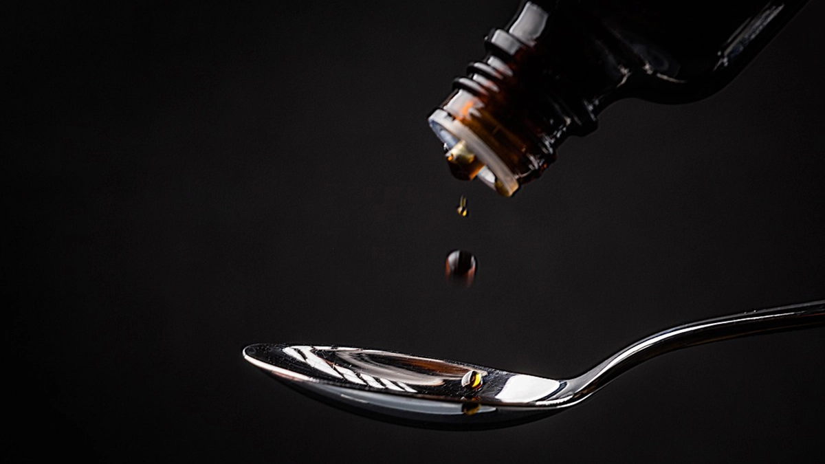 Cough Syrup Advisory: 12 குழந்தைகளின் இறப்புக்கு இருமல் மருந்து காரணமா?.. பெற்றோர்களே கவனம்.!