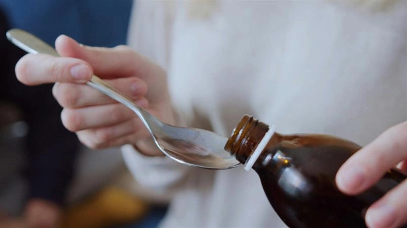 Cough Syrups Banned: 6 குழந்தைகள் அடுத்தடுத்து மரணம்.. தமிழகத்தில் கோல்ட் ரிப் இருமல் மருந்துக்கு தடை.. பெற்றோர்களே கவனம்.!