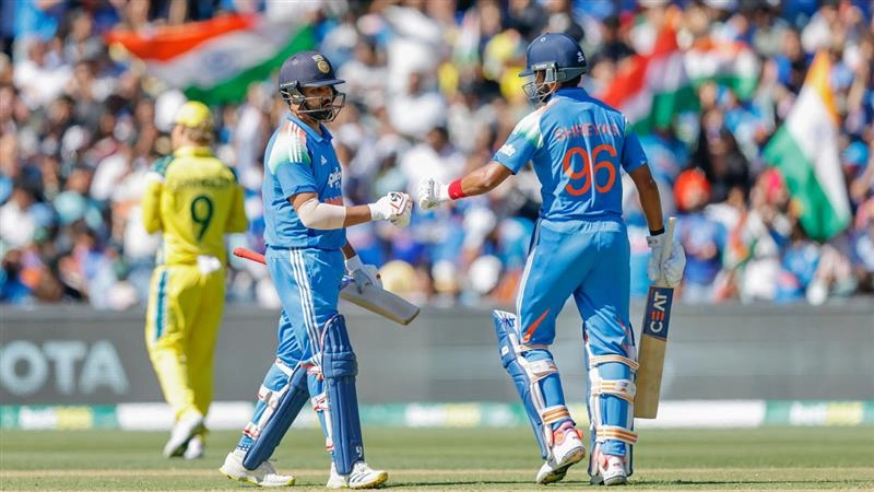 IND Vs AUS: வெளுத்துக்கட்டிய ரோஹித் ஷர்மா, ஷ்ரேயஸ் ஐயர்.. 265 ரன்கள் இலக்கு.. இந்தியா Vs ஆஸ்திரேலியா கிரிக்கெட் போட்டி.!