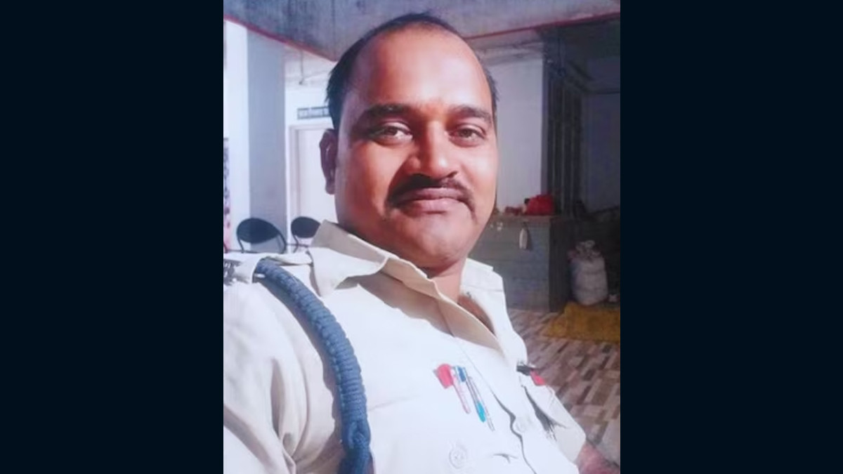 ASI Killed: மணல் கொள்ளையை தடுத்த சிறப்பு காவல் உதவி ஆய்வாளர் டிராக்டர் ஏற்றிப்படுகொலை; நெஞ்சை பதறவைக்கும் துயரம்.!