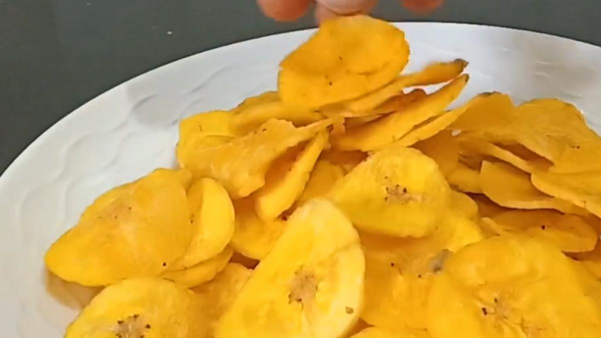 Vazhaikkai Chips Recipe: மழைக்கு ஏற்ற வாழைக்காய் சிப்ஸ் செய்வது எப்படி..? விவரம் உள்ளே..!