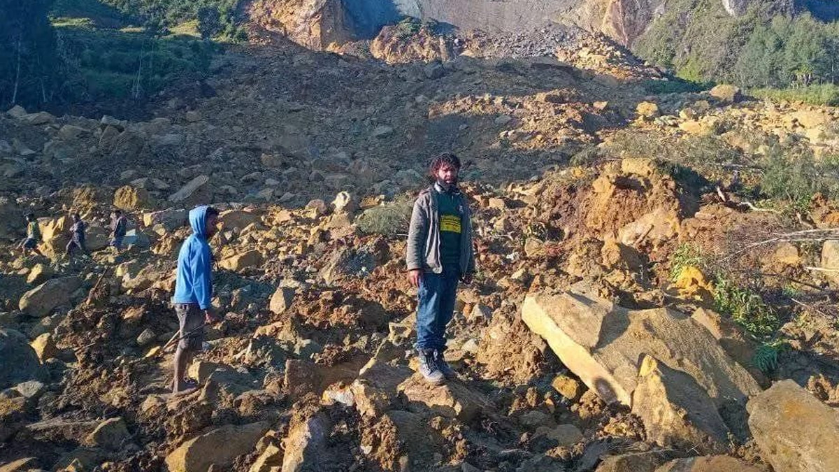 Papua New Guinea Landslide: பப்புவா நியூ கினியா நாட்டில் பயங்கர சோகம்; மண்ணோடு மண்ணான கிராமம்.. நிலச்சரிவில் சிக்கி 100 பேர் பலி.!