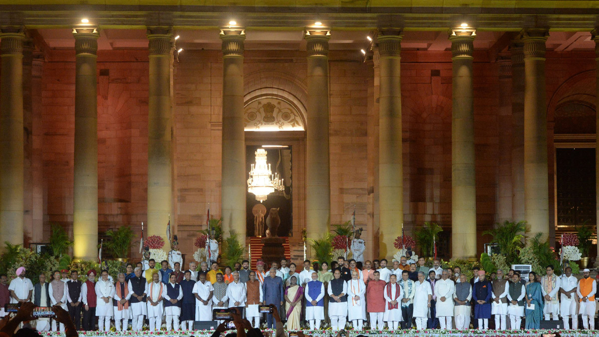 Union Ministers List Out Now: மூன்றாவது முறையாக பிரதமரான நரேந்திர மோடி; அமைச்சரவையில் இடம்பெற்றவர்கள் யார்?.. லிஸ்ட் இதோ.!