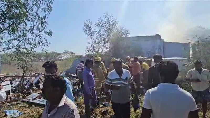 Fire Crackers Factory Explodes: பட்டாசு ஆலையில் திடீர் வெடிவிபத்து; 4 பேர் பலி., விருதுநகரில் சோகம்.!