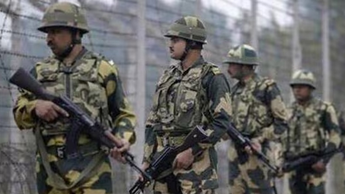 Pakistan Intruder Shot Dead By BSF Soldiers: பாகிஸ்தானில் இருந்து பஞ்சாப் எல்லையில் ஊடுருவ முயன்ற நபர் சுட்டுக்கொலை..!