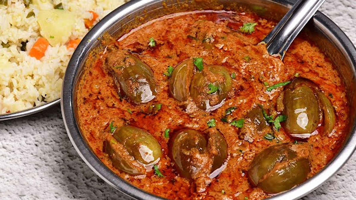 Brinjal Gravy Recipe: சுவைமிகுந்த கத்திரிக்காய் கிரேவி செய்வது எப்படி..? விவரம் உள்ளே..!