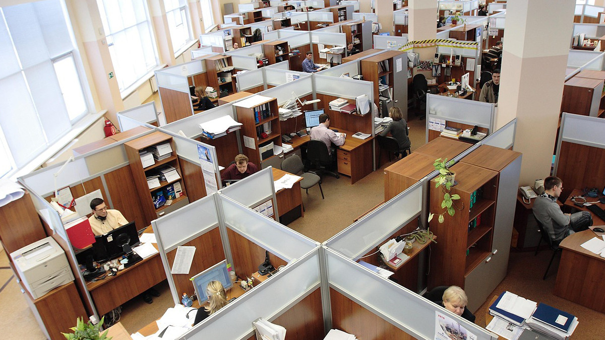 Karnataka IT Firms Propose 14-Hour Workday: அரும்பாடு படும் ஐடி ஊழியர்களுக்கு வந்த இன்னோரு பிரச்சினை.. ஒரு நாளில் 14 மணி நேர வேலை..!