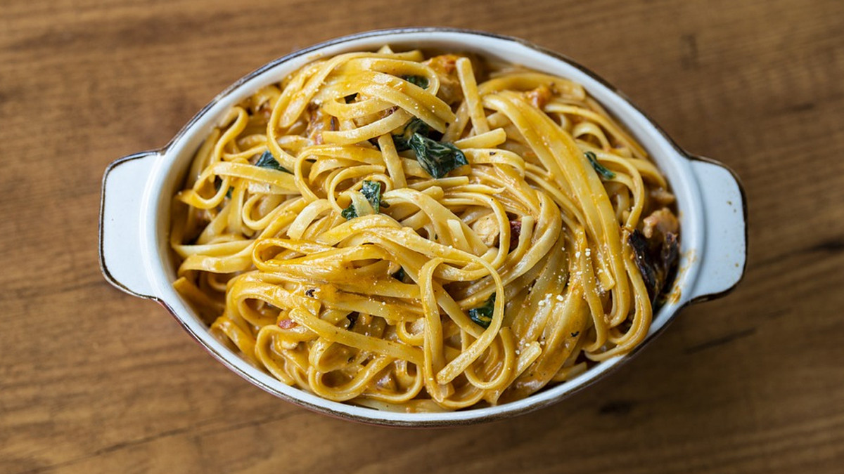 Easy Homemade Noodles: குழந்தைகளுக்கு மிகவும் பிடித்தமான நூடுல்ஸ்.. வீட்டிலேயே செய்வது எப்படி?!