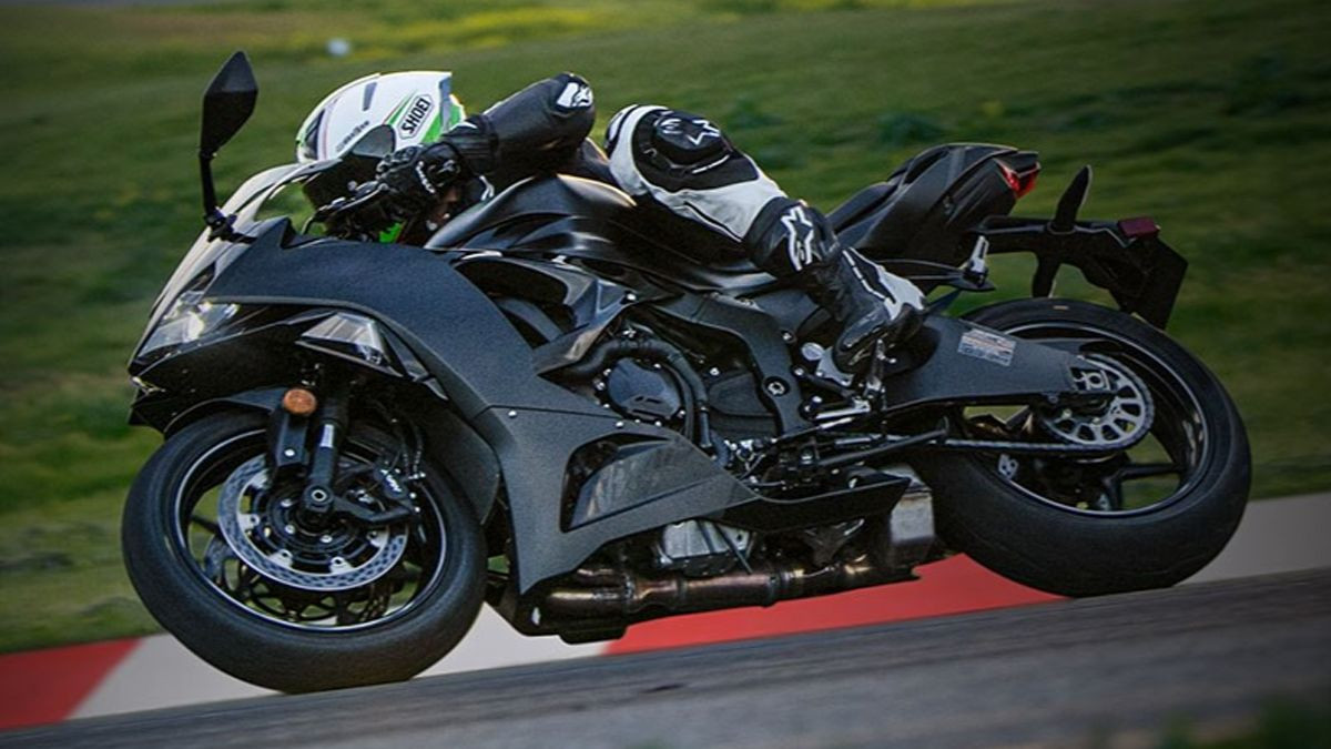 2024 Kawasaki Ninja ZX-6R: 