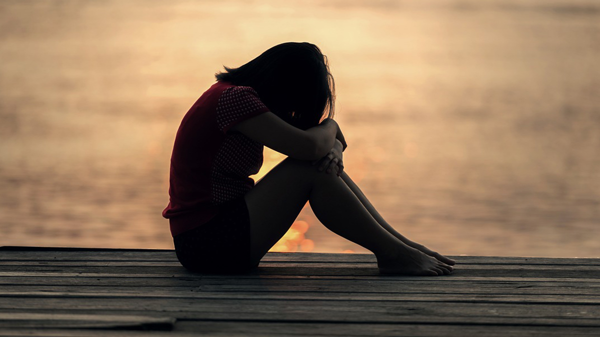 Mother Forced Her Daughter Into Prostitution: கடனை செலுத்த தவறியதால், மகளை பாலியல் தொழிலில் தள்ளிய கொடூரம்; தாய் உட்பட 6 பேர் கைது..!