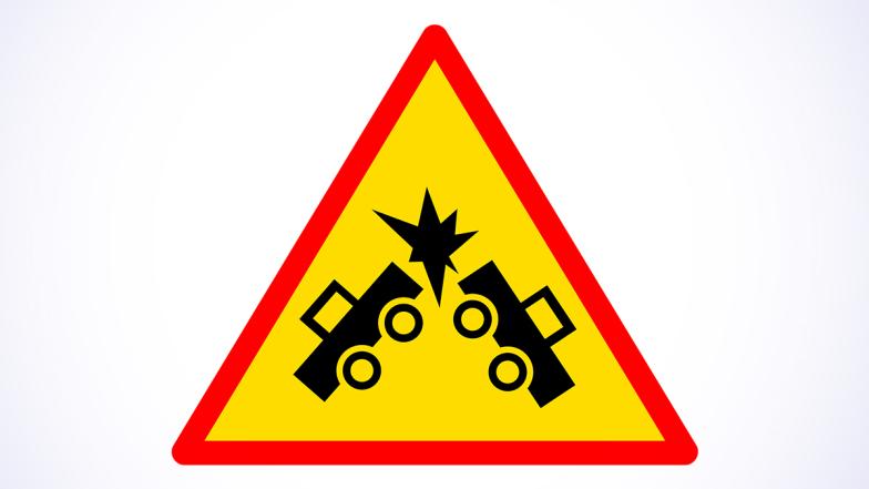Car-Bus Accident: கார்-பேருந்து நேருக்கு நேர் மோதல்; 7 பேர் பலி.. 25 பேர் படுகாயம்..!