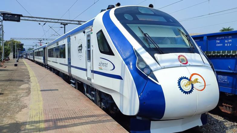 Cell Phone Exploded In Vande Bharat Train: வந்தே பாரத் ரயிலில் சார்ஜ் போட்ட செல்போன் வெடிப்பு; பயணிகள் அலறல்.. ரயிலில் பரபரப்பு..!