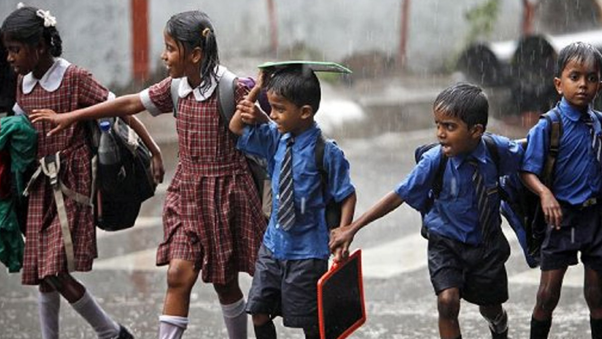 School College Leave: எந்தெந்த மாவட்டங்களில் பள்ளி-கல்லூரிகளுக்கு விடுமுறை அறிவிப்பு.. கனமழை எச்சரிக்கையால் உத்தரவு.!