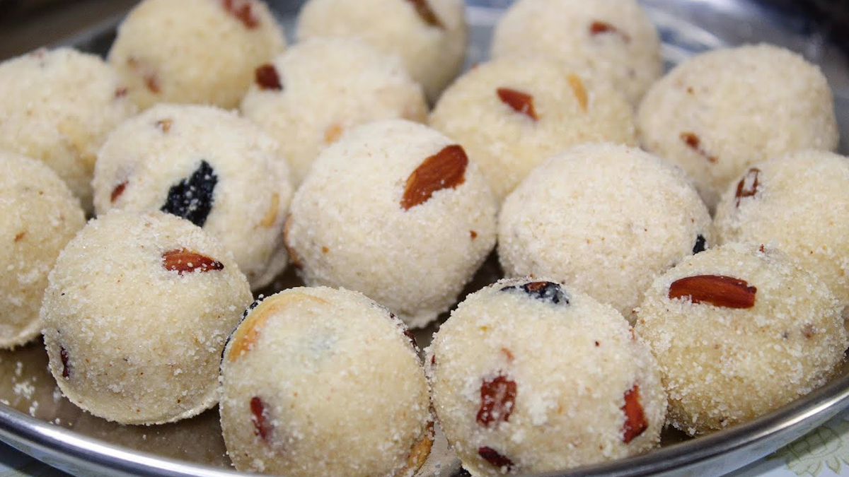 Rava Laddu Recipe (Photo Credit: YouTube)