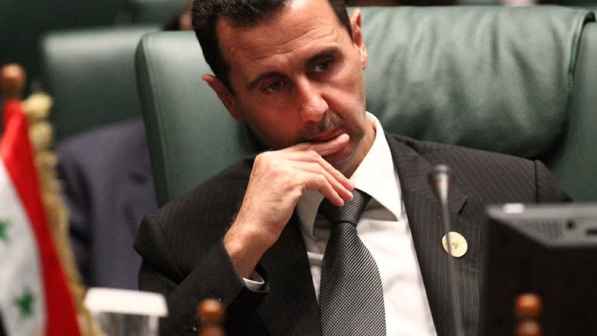 Syria Civil War: சிரியாவில் ஆட்சிமாற்றம்.. 50 ஆண்டு அரசியலுக்கு கிளர்ச்சிப்படை முற்றுப்புள்ளி.. வரலாறு என்ன? துள்ளல் கொண்டாட்டத்தில் மக்கள்.!