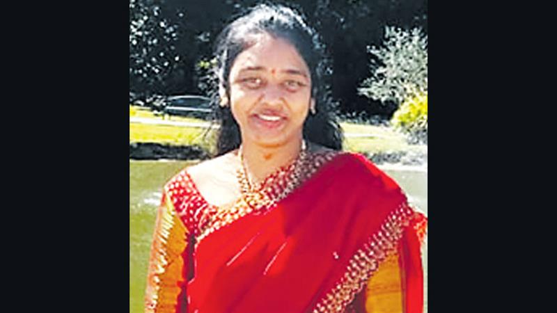 Indian Student Dies in US: அமெரிக்காவில் இந்திய தொழிலதிபரின் மகளுக்கு நடந்த துயரம்.. கார் விபத்தில் சிக்கி பலி., குடும்பமே சோகம்..!