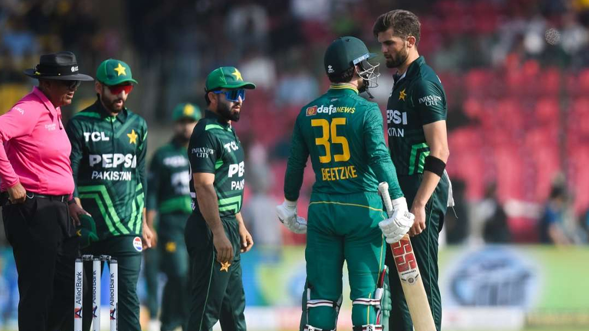 Three Pakistan Players Fined: முத்தரப்பு ஒருநாள் தொடர்; 3 பாகிஸ்தான் வீரர்களுக்கு அபராதம்.. ஐசிசி அதிரடி..!